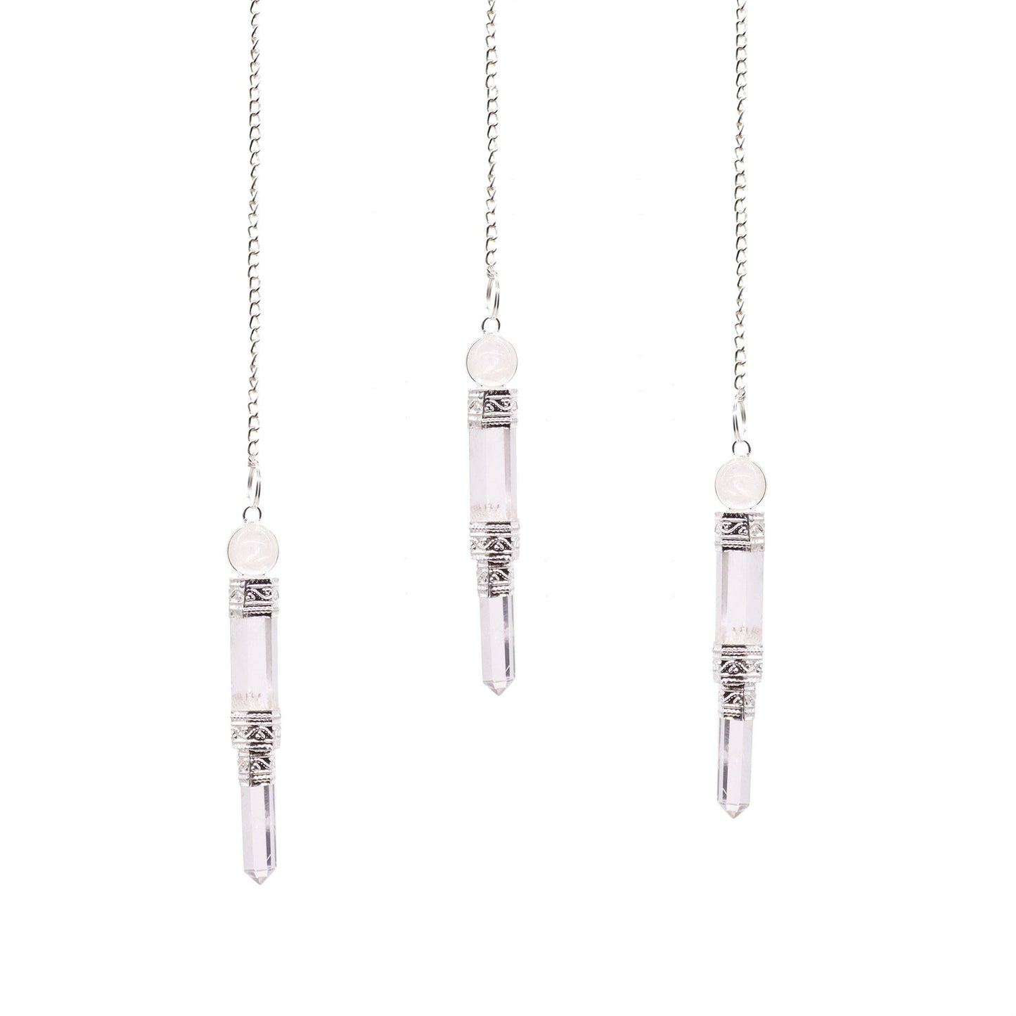 Pendulum aus klarem Bergkristall mit silberfarbenen Details