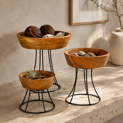 Set aus 3 erhöhten Teakholzschalen