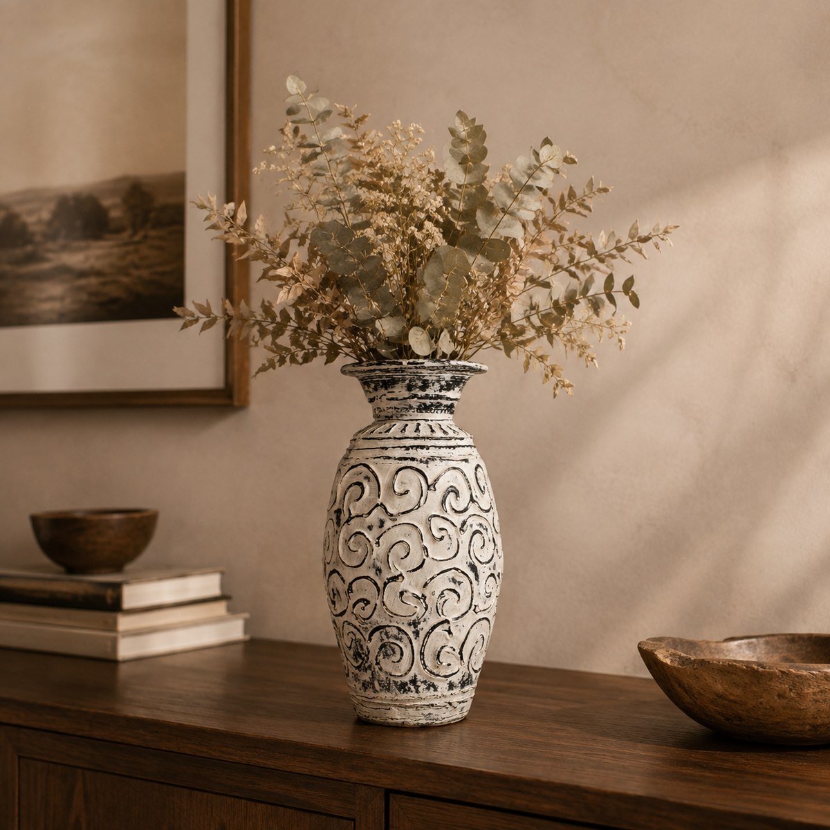 Swirls Shaped Vase – Creme Keramikvase mit geschwungenem Design