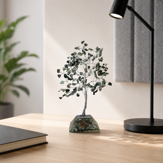 Edelsteinbaum mit Organit-Sockel – 160 Steine – Moosachat