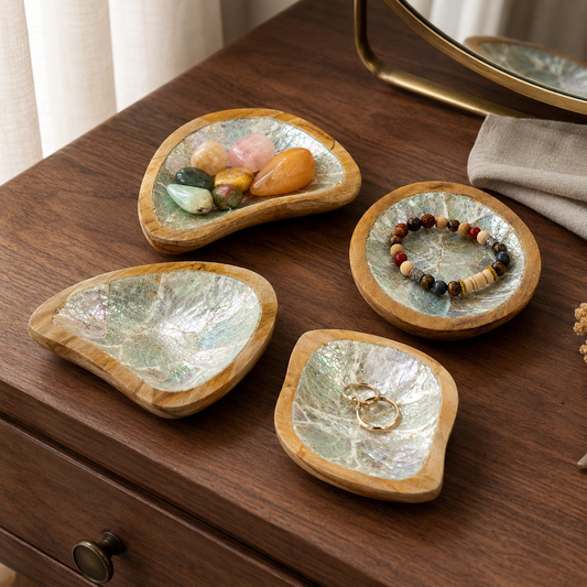 Set aus 4 Teakholz-Schalen mit Muscheldekor