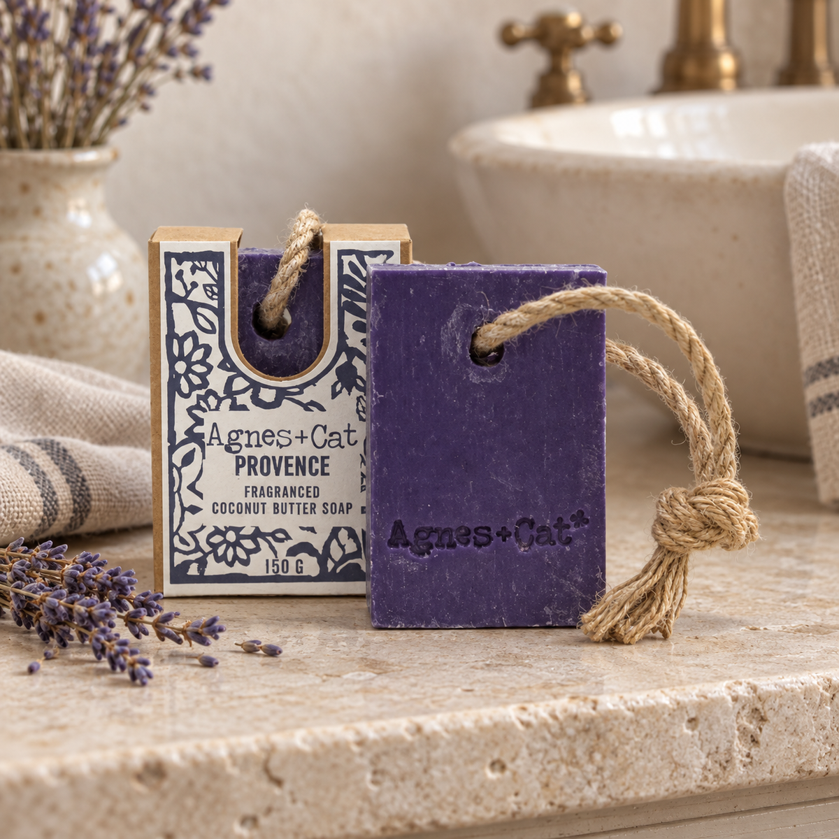Handgemachte Provence Seife an der Kordel mit floralem Duft