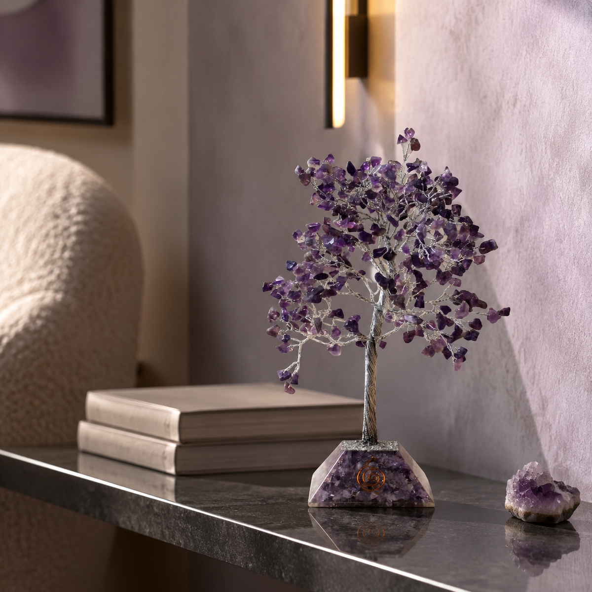 Edelsteinbaum mit Organit-Sockel – 320 Steine – Amethyst