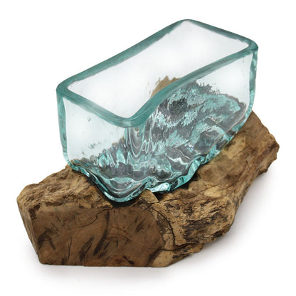 Molten Glass Schale aus recyceltem Glas auf Gamalholz