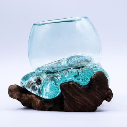 Molten Glass Mini Glasschale auf Holz mit elegantem Design