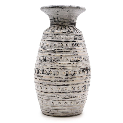 Klassisch geformte Vase in Creme aus balinesischer Keramik