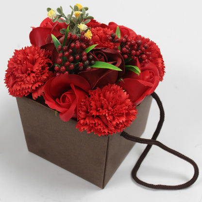 Seifenblumenstrauß – Rote Rose & Nelke