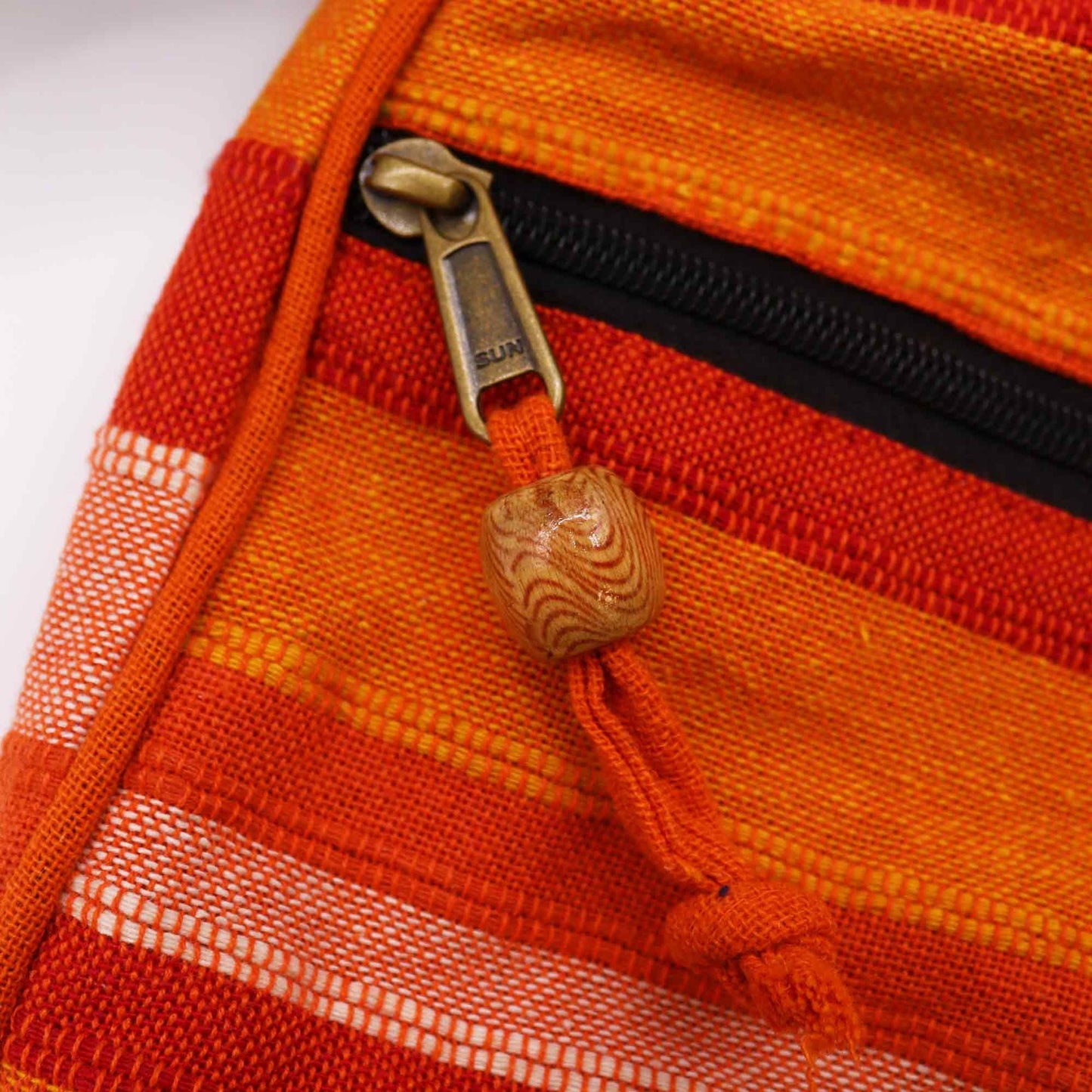 Nepal Sling Bag in Sunrise Orange – Vielseitige Umhängetasche