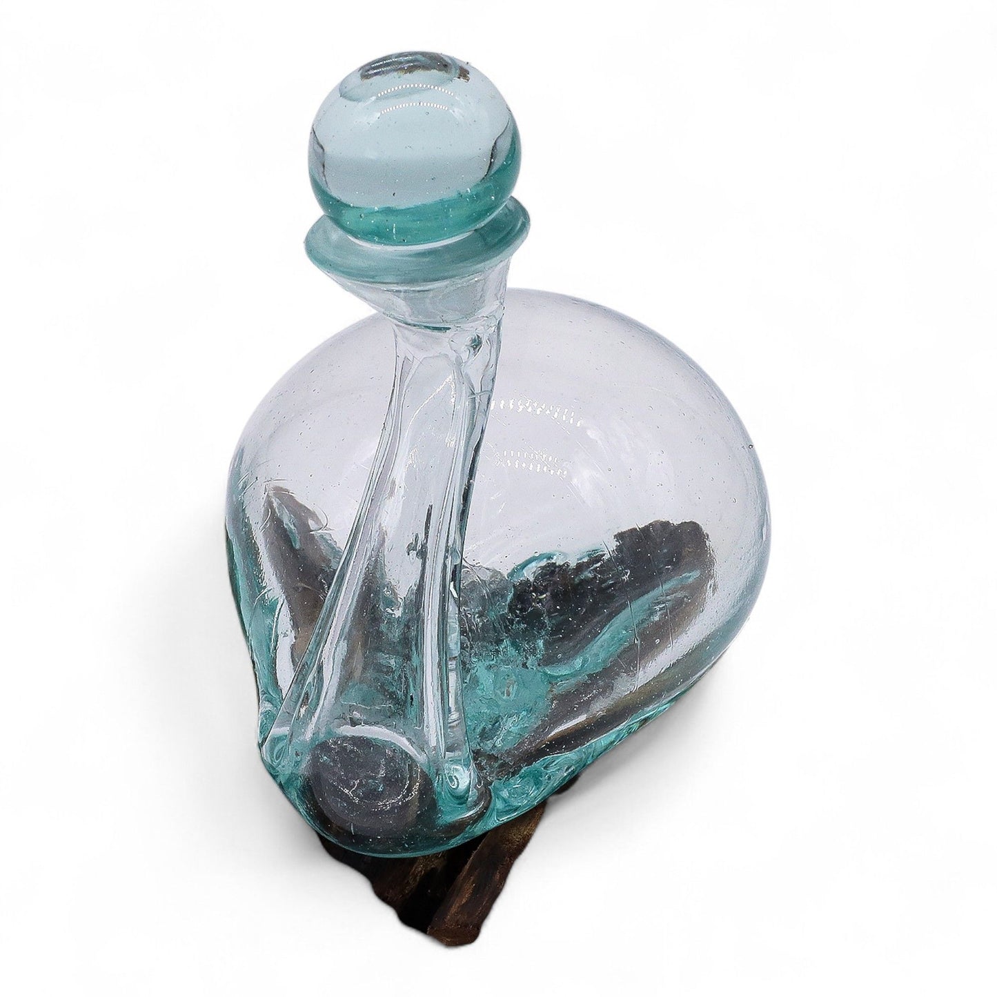 Molten Glass Duck Dekanter auf Holz mit Stopfen