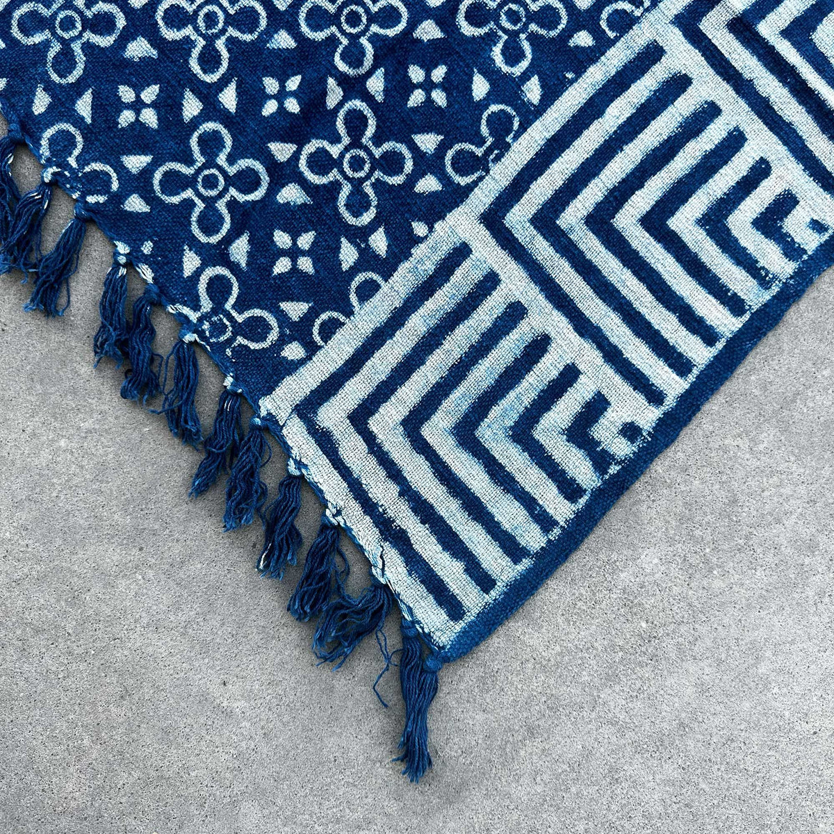 Handgefertigte Indigo-Decke - 170x120cm - Kasba Tiles