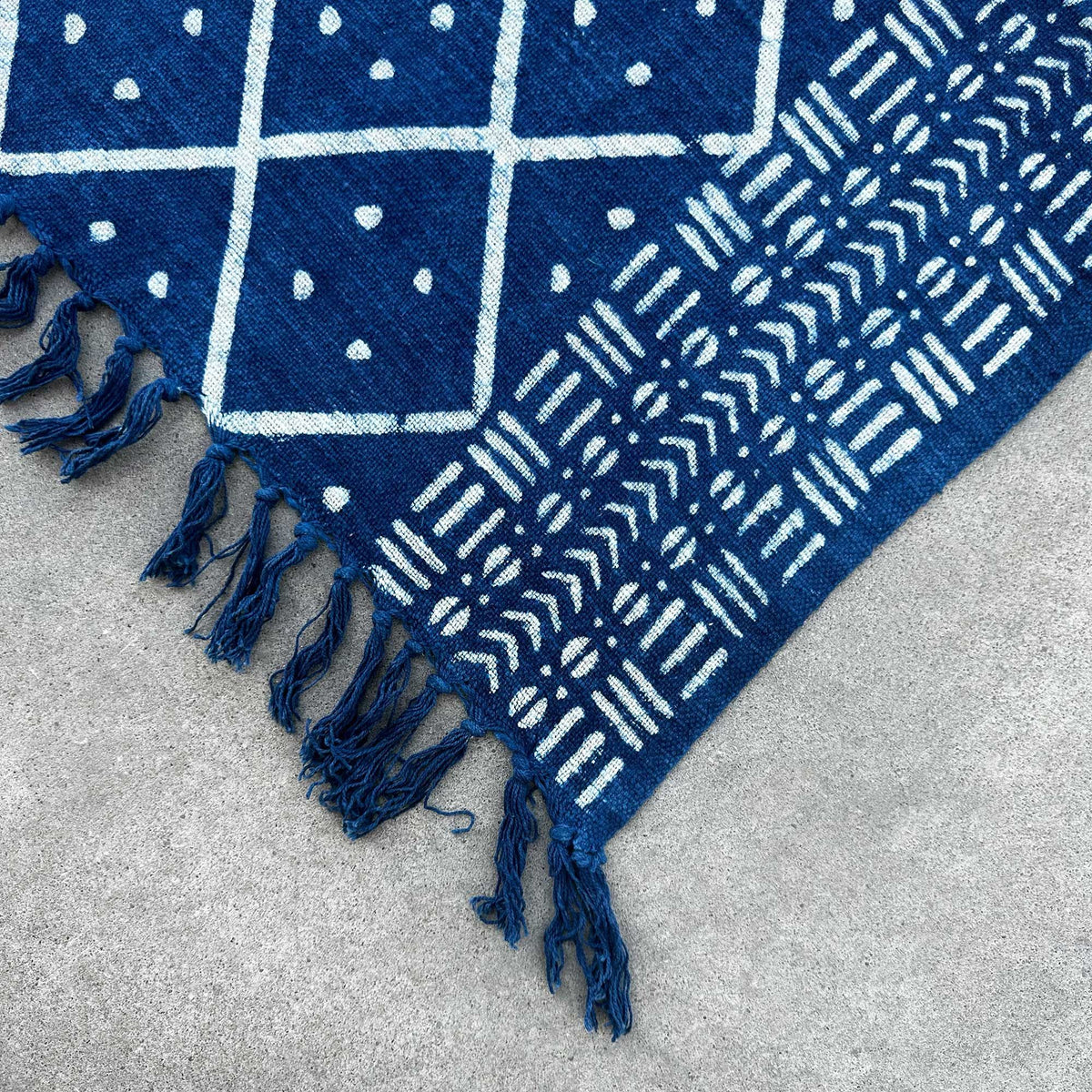 Handgefertigte Indigo-Decke - 170x120cm - Midnight Heerak