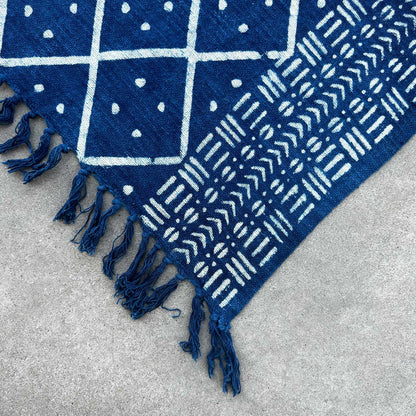Handgefertigte Indigo-Decke - 170x120cm - Midnight Heerak