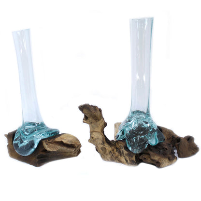 Molten Glass on Wood Vase – Glas auf Holz mit rustikalem Design